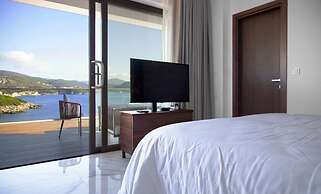 Zavia Alpha in Syvota