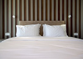 Zavia Alpha in Syvota