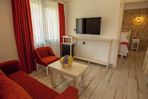 Neo Beach Hotel Cunda