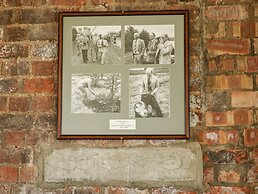 The Sir Peter Scott Lighthouse