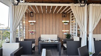 Aurora Boutique Hotel