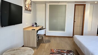 Aurora Boutique Hotel