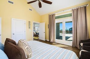 Sweetsol 4 Bedroom Home by RedAwning