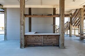 Sweetsol 4 Bedroom Home by RedAwning