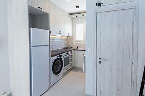 Modern Equipped Studio w View in Kipseli