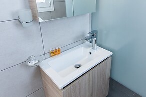 Modern Equipped Studio w View in Kipseli