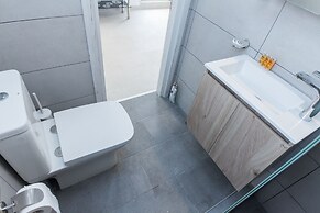 Modern Equipped Studio w View in Kipseli