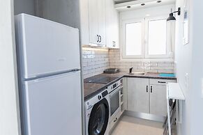 Modern Equipped Studio w View in Kipseli