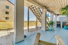 Driftwood Cottage 5 Bedroom Home by RedAwning