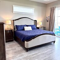 Driftwood Cottage 5 Bedroom Home by RedAwning