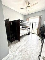 Driftwood Cottage 5 Bedroom Home by RedAwning