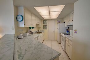 444 El Matador Condo by RedAwning