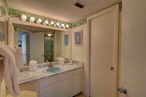 444 El Matador Condo by RedAwning