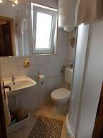 Vale - Central & 20m to the sea - A2