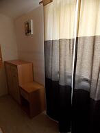 Vale - Central & 20m to the sea - A2