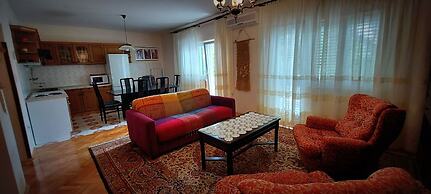 Kajo - Free Parking and BBQ - A1