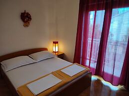 Vale - 450m to the Beach - A1