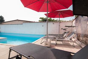 Nada - With Private Pool - SA2