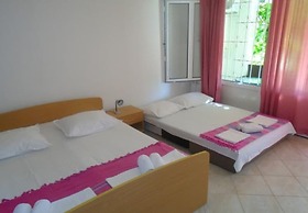 Josip II - 150 m From Beach With Free Parking - SA5