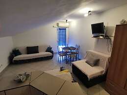 Mil - 30 m From Beach - SA3