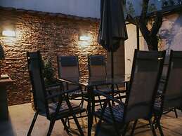 Mil - 30 m From Beach - SA3