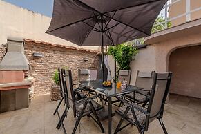 Mil - 30 m From Beach - SA3