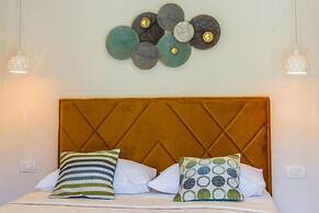 Tattoo - Modern & Free Parking - A1