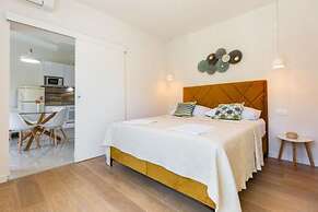 Tattoo - Modern & Free Parking - A1