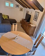 Njoko - sea View & Private Parking - A2 Narancasti