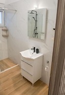 Marin - 200m to the sea - A1