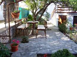 Maja - Free Parking - SA1