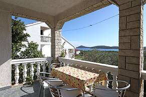 Slavka - Free Parking & BBQ - SA2