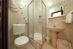 Slavka - Free Parking & BBQ - SA2