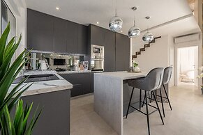 Ren-lux With Heated Pool - H