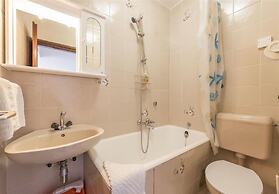 Slavka - Free Parking & BBQ - SA1