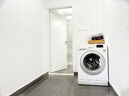 Mia - With Pool - A1