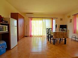 Mari - 30m From the sea - A2