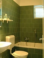 Secret Garden - Seaview - A1