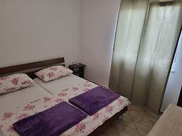 Mare - 20 m From Beach - A1