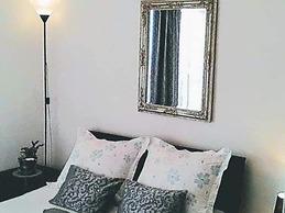 Viki - Seaview & Garden Terrace - A1