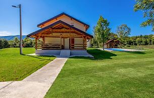 Blue House - Shared Pool - H