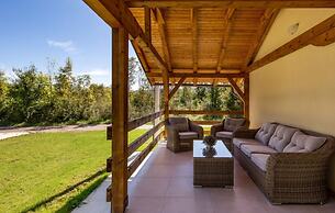 Blue House - Shared Pool - H