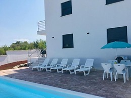 Noel - With Private Pool - A2-prvi kat