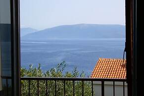 Griv - Close to the sea - A2