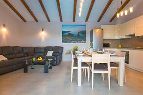 Villa Lorena - Private Pool - H