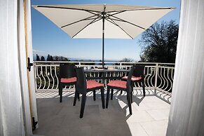 Miriam - 200m From Beach - A2