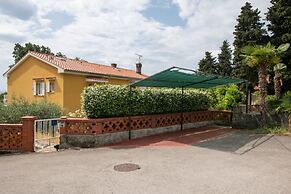 Miriam - 200m From Beach - A2