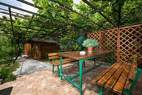 Miriam - 200m From Beach - A2