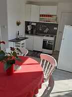 Jasmina - With Balcony and Free Parking - A1