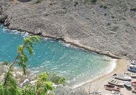 Jasmina - With Balcony and Free Parking - A1